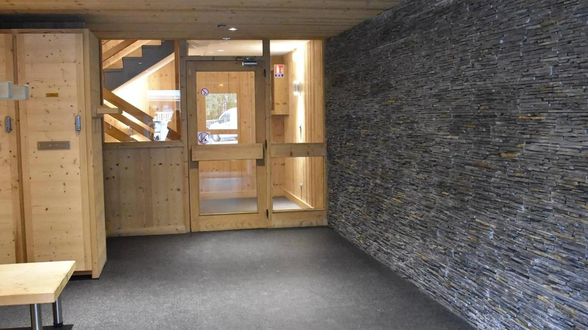 Appartement Familial 12 Pers. Avec Balcon, Cheminee, Proche Pistes Et Commerces A Meribel - Fr-1-180-619 Les Allues Lejlighed
