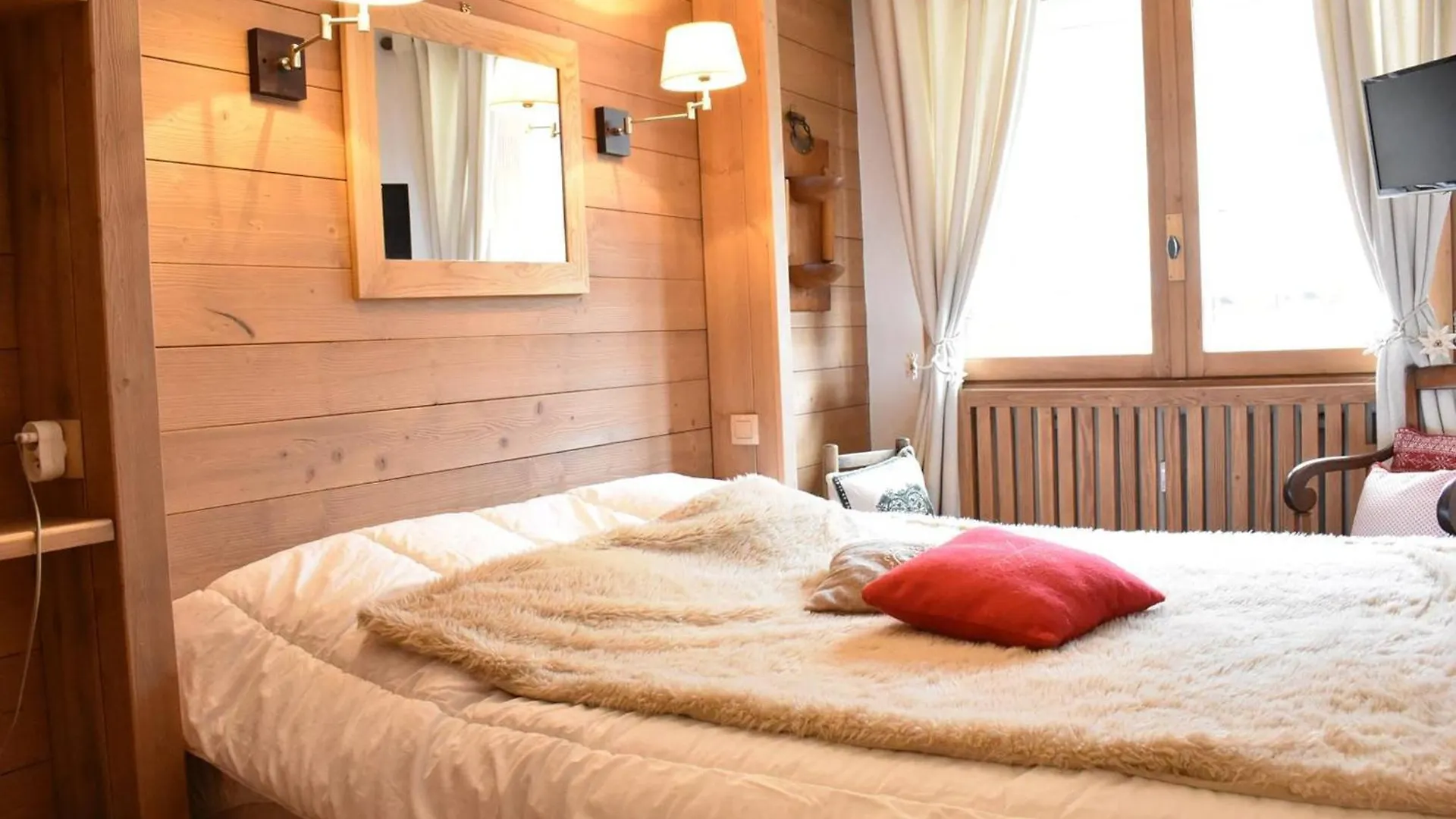 Appartement Familial 12 Pers. Avec Balcon, Cheminee, Proche Pistes Et Commerces A Meribel - Fr-1-180-619 Les Allues